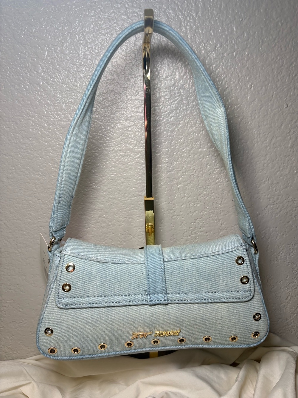 🩵 Betsey Johnson Denim Shoulder Bag NWT - Picture 2 of 8